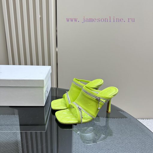 BURBERRY | SS24 Women's New SandalsShoe upper sandals, made of glossy leather fabric and feasq4mmg4h