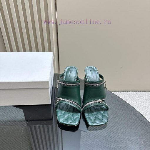 BURBERRY | SS24 Women's New SandalsShoe upper sandals, made of glossy leather fabric and feava7d1yrp - Image 3