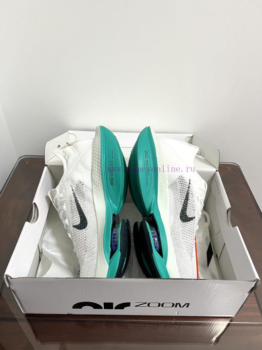 Real shot of Nike Air Zoom Alphafly Next% 2 breathable low top running shoes in white and gredha828o - Image 9