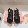 Top tierMiu Miu2024 popular thick heel sandalsThe Miu in the market is really girlish, with wjluc003