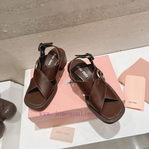 Top tierMiu Miu2024 popular thick heel sandalsThe Miu in the market is really girly, even wimeop9pml - Image 3