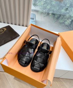Tods 2024 Fashion Show Roman Sandals Pig Cage ShoesHand woven leather with retro and fashionmxv2jlvr