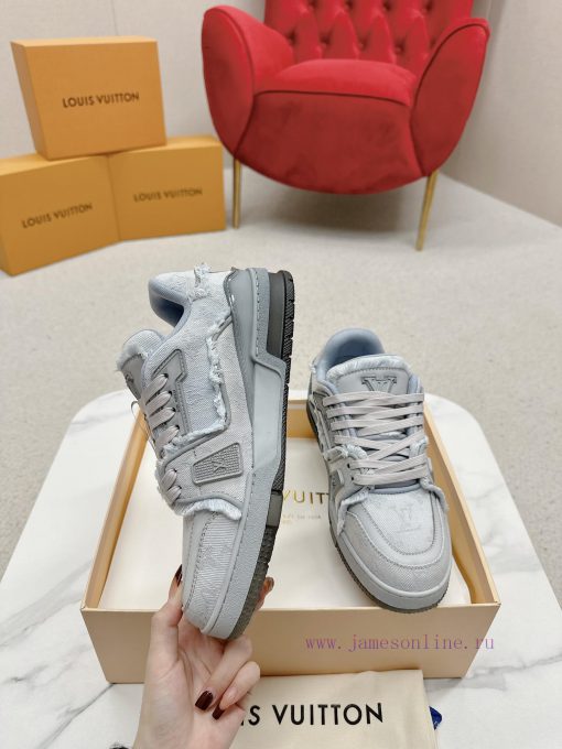 Craftsmanship and ingenuity in design. Welcome to compare LVTRAINER MAXI chubbdgb9wir7 - Image 7