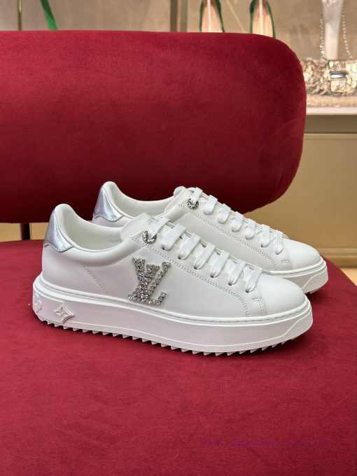 𝗟𝗼𝘂𝗶𝘀𝗩𝘂𝗶𝘁𝘁𝗼𝗻 | Donkey Sports SeriesThe latest design pattern on the shoe upper and the increqqbtq98i - Image 2