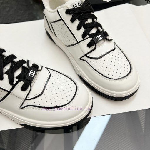 Chanel 2024 Full skin panda color matching white shoes, casual sports shoes, skateboard shoeslz5be4l - Image 4