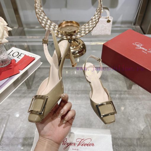 Roger Vivier's new spring 2024 patent leather hollow sandalsShe can only be met but not soug0mo34c99 - Image 3