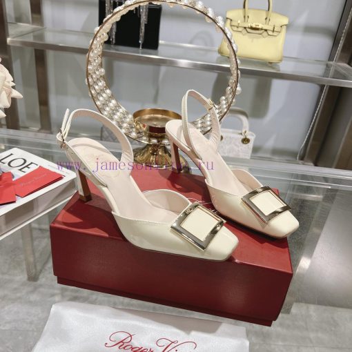 Roger Vivier's new spring 2024 patent leather hollow sandalsShe can only be met but not soug1ela6a5k - Image 6