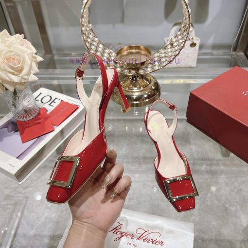 Roger Vivier's new spring 2024 patent leather hollow sandalsShe can only be met but not sougar6rwgfh - Image 3