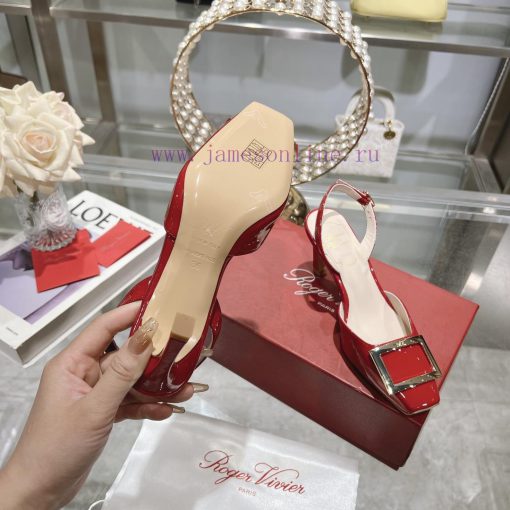 Roger Vivier's new spring 2024 patent leather hollow sandalsShe can only be met but not sougar6rwgfh - Image 9