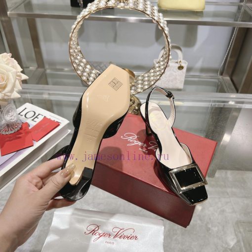 Roger Vivier's new spring 2024 patent leather hollow sandalsShe can only be met but not sougrjy57b5u - Image 10