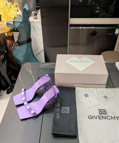 Givenchy (latest official packaging package, equipped with a 24 year G-patterned pink heart-paqqw08v