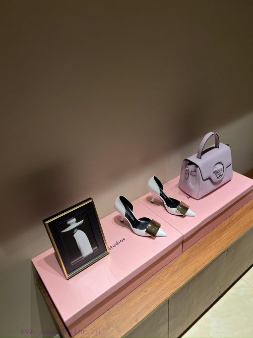 The most2024 Early Spring Exquisite High Heel Fashion Show Updated SimultaneouslySergio Rossux115etd - Image 2