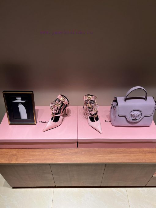 The most2024 Milan Fashion Show synchronized updateVersace: The Perfect Interpretation of Mecfd5g7eh - Image 4