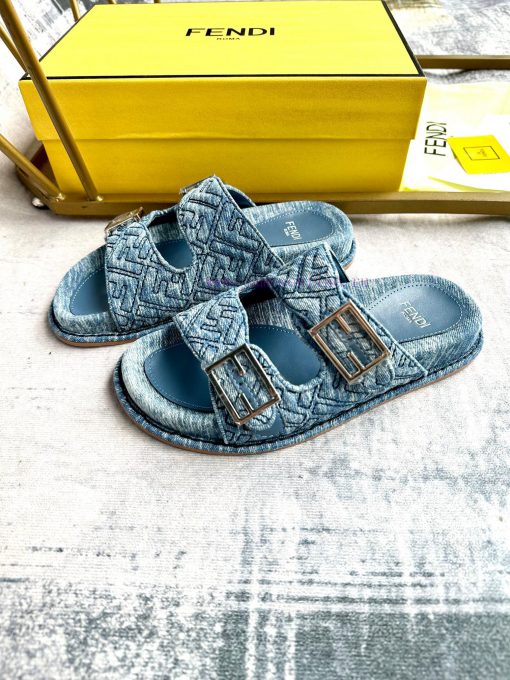FENDI's latest bestseller is a double button flat slipper with FF decorative buckle. It is mydniythx - Image 4