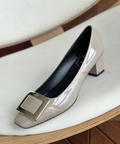 Dongguan produces high-quality products, classic square buckles, milk tea with cowhide paint6u6hf7sg