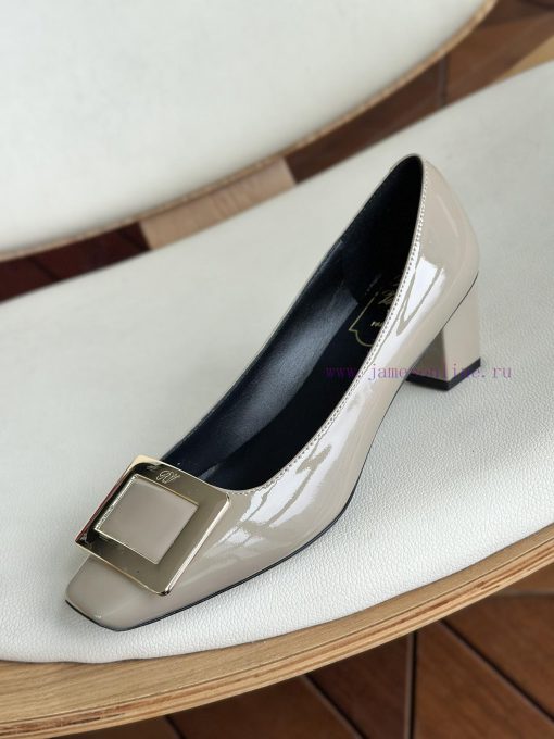 Dongguan produces high-quality products, classic square buckles, milk tea with cowhide paint6u6hf7sg