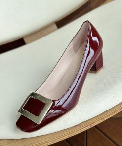 Dongguan produced high-quality, classic square buckle, wine red cowhide leather,As a must-ha8z7jdkb8