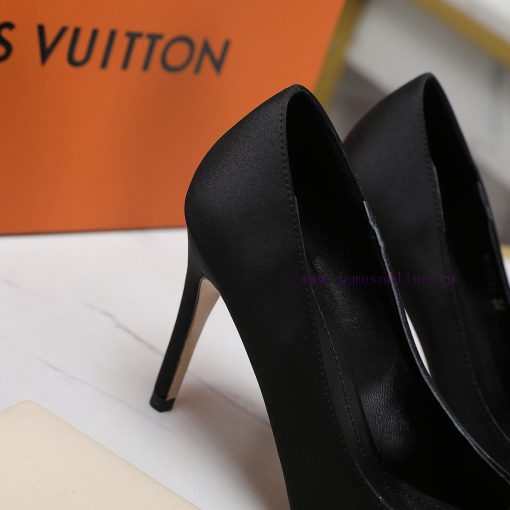 The mostThe latest ZG LV single shoe for 2024, this Urban Twist women's shoe, is a fashionabmhwwvy8q
