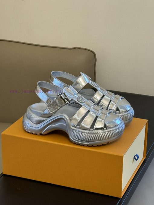 Top qualityL... V Retro Sports Sandals New ProductLacquer leather upper, sheepskin lining, f46qgz5rd