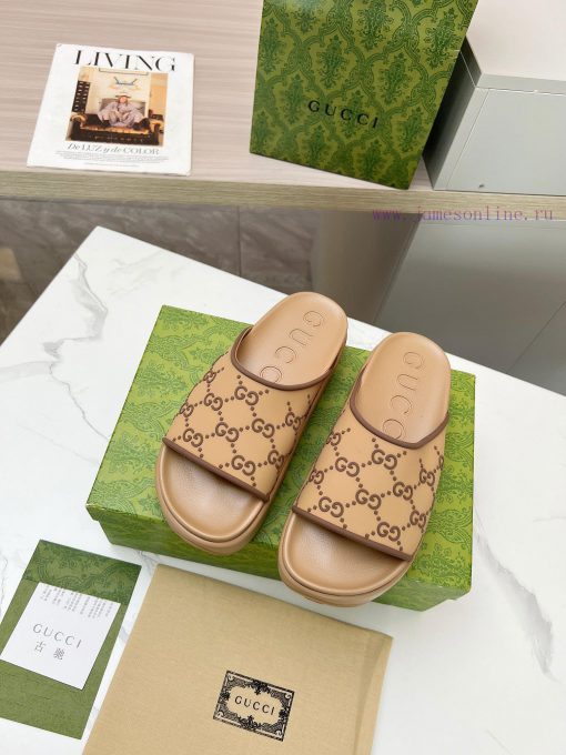 ️GUCCI2024 new limited edition top of the line Gucci ice cream thick soled slippers officialzqc5uawc - Image 8