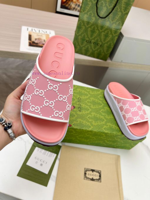 ️GUCCI2024 new limited edition top of the line Gucci ice cream thick soled slippers officialcvx6p5by - Image 5