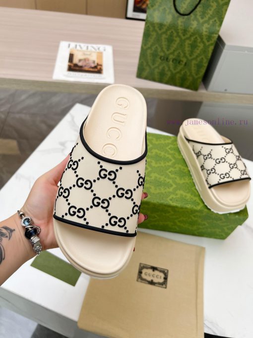 ️GUCCI2024 new limited edition top of the line Gucci ice cream thick soled slippers officialaetu2ott - Image 6