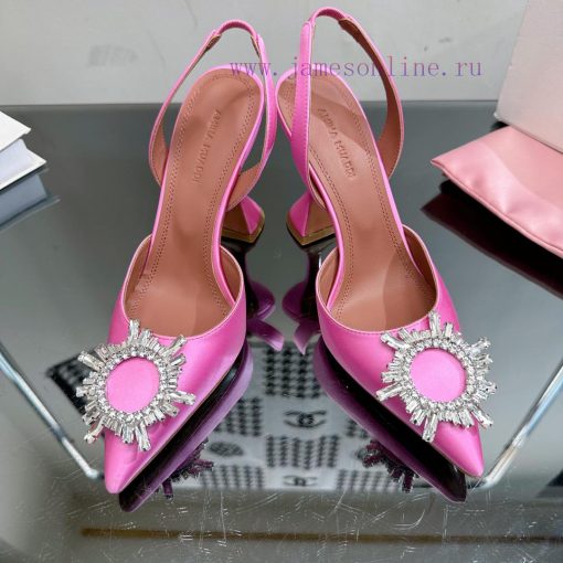 Our top tier Cinderella crystal shoes———————————It doesn't matter if there is no prince. Evesc6w9qoe - Image 3