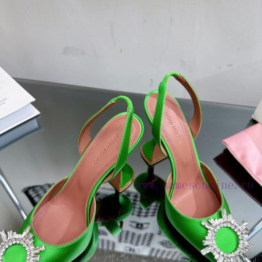 Our top tier Cinderella crystal shoes———————————It doesn't matter if there is no prince. Eveqw9egzvx - Image 4