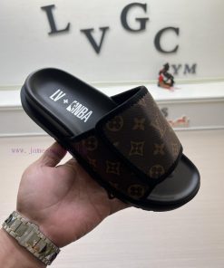 LOUIS VUITTON LV official website's popular men's Velcro slippers are available for sale sim9s9exoit