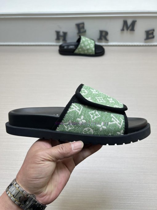 LOUIS VUITTON LV official website's popular men's Velcro slippers are available for sale simfjmhtxmi - Image 6
