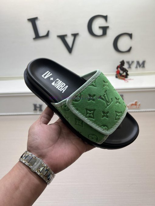LOUIS VUITTON LV official website's popular men's Velcro slippers are available for sale sim9umaqqcu - Image 2