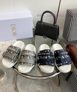 Dio… 〰️D-wander  Thick soled sandalsTop qualityThis slipper cleverly combines the classic de8vdt6acj