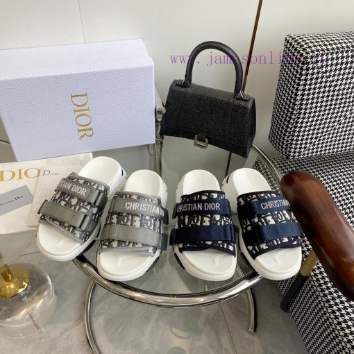 Dio… 〰️D-wander  Thick soled sandalsTop qualityThis slipper cleverly combines the classic de8vdt6acj