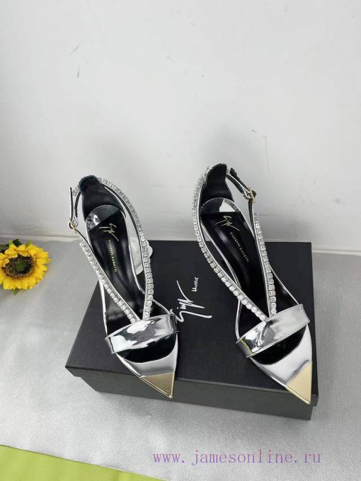 Giuseppe ZanottiSelected black imitation patent leather synthetic fabric with modern light auta6zwj5 - Image 4
