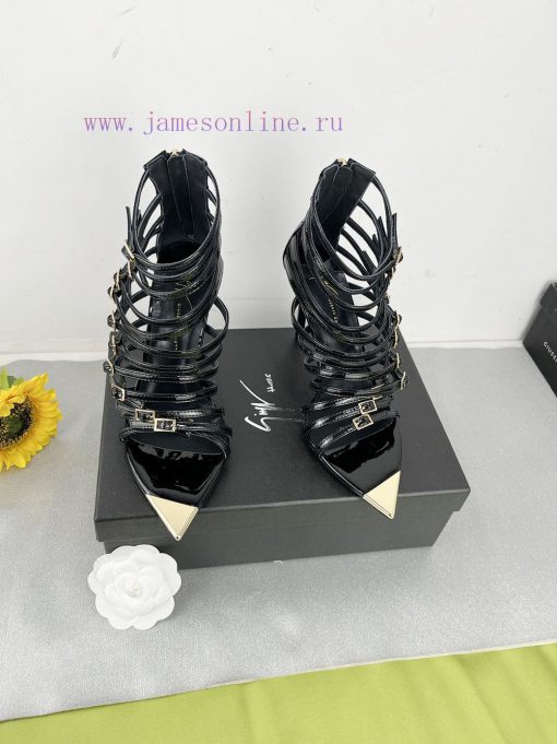 Giuseppe ZanottiSelected black imitation patent leather synthetic fabric with modern light aam9lqyvr