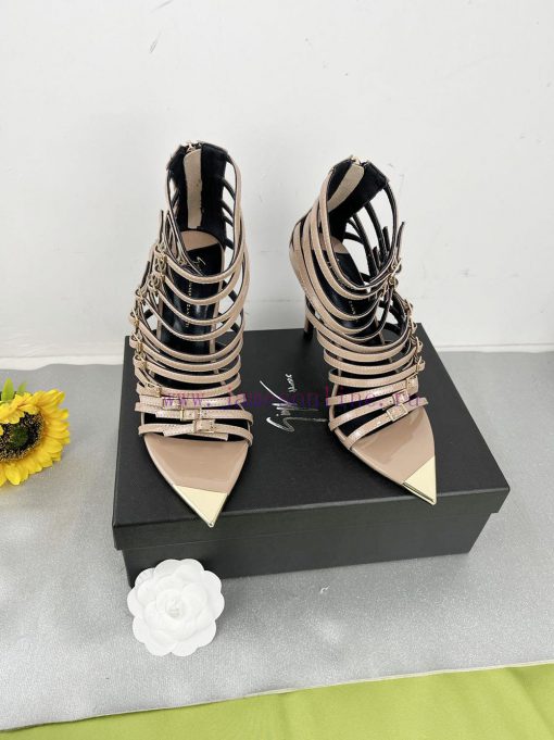 Giuseppe ZanottiSelected black imitation patent leather synthetic fabric with modern light a3cyb66sf