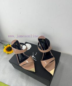 Giuseppe ZanottiSelected black imitation patent leather synthetic fabric with modern light az4d1b30i