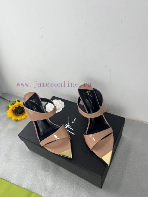 Giuseppe ZanottiSelected black imitation patent leather synthetic fabric with modern light az4d1b30i