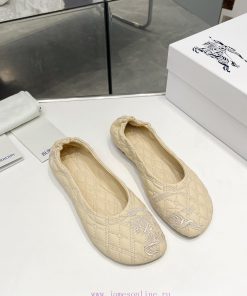 YuanThe 2024 Burberry BuRBERRY new ballet flat shoes are made of quilted sheepskin fabric crr7rjajbn