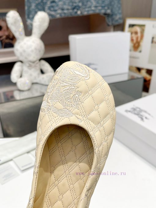 YuanThe 2024 Burberry BuRBERRY new ballet flat shoes are made of quilted sheepskin fabric crr7rjajbn - Image 6