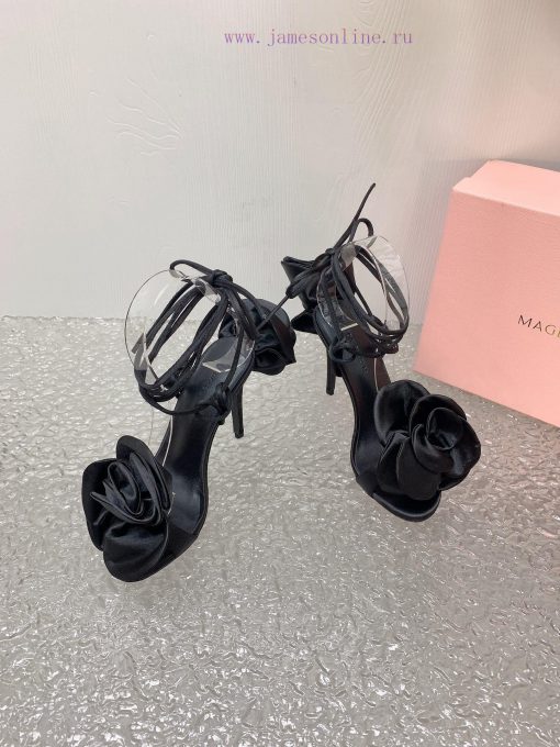 Magda Butrym Create a contemporary perspective of Romanticism, balancing low-key and traditikmuho657 - Image 4