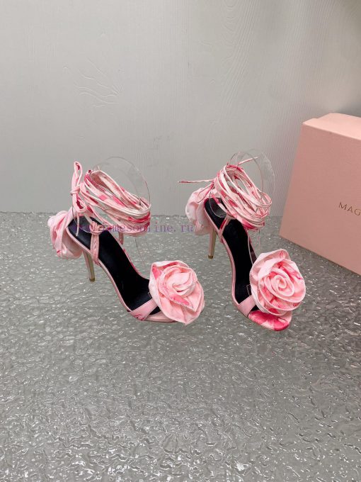 Magda Butrym Create a contemporary perspective of Romanticism, balancing low-key and traditi6y3kawcg - Image 3