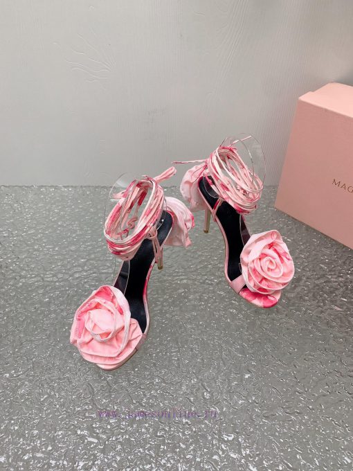 Magda Butrym Create a contemporary perspective of Romanticism, balancing low-key and traditi6y3kawcg - Image 4