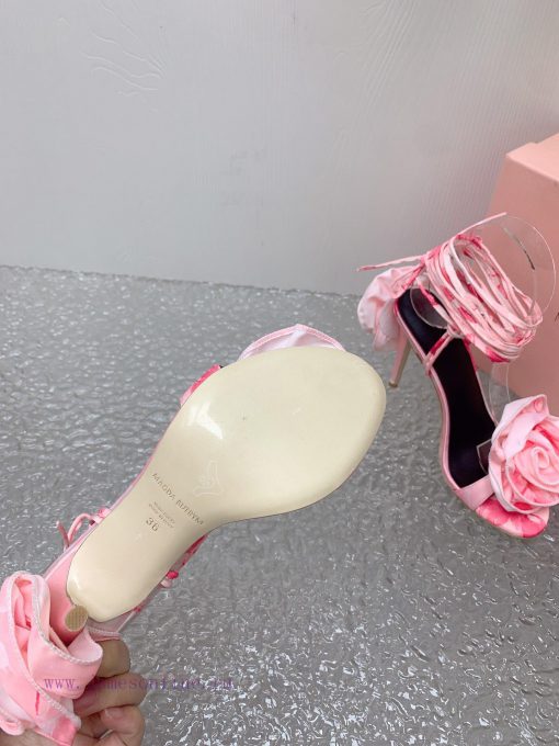 Magda Butrym Create a contemporary perspective of Romanticism, balancing low-key and traditi6y3kawcg - Image 10