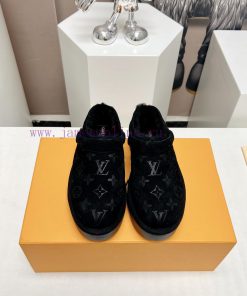 Top tierL Lv brand 2024 vs Spring new casual shoe seriesSponge cake thick soled casual shoes2wsb8h82