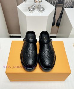 Top tierL Lv brand 2024 vs Spring new casual shoe seriesSponge cake thick soled casual shoesncauc0jy