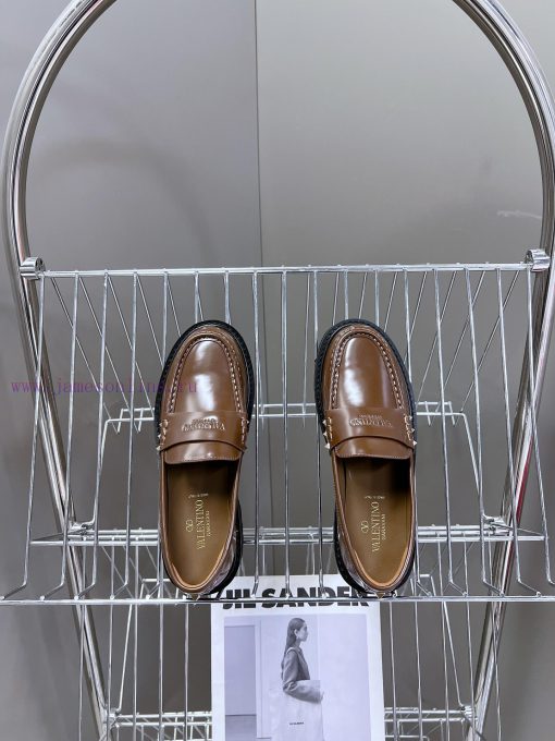 2024 Spring/Summer New Product V-Button Unisex loafers Single ShoesValentino Garavani's clasykumq3sa - Image 7