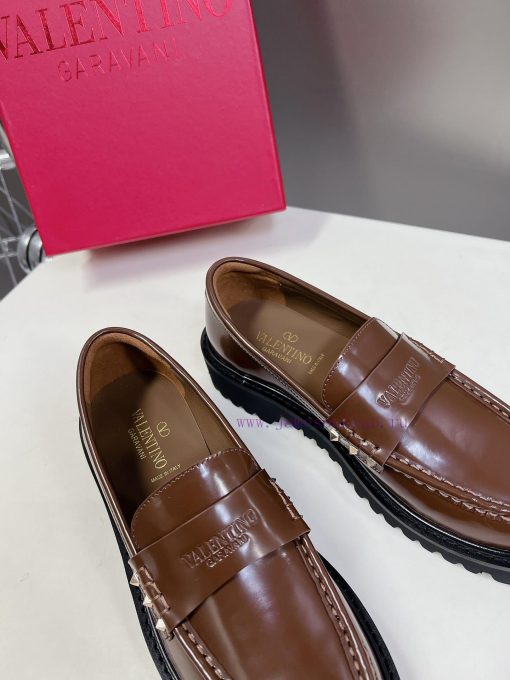 2024 Spring/Summer New Product V-Button Unisex loafers Single ShoesValentino Garavani's clasykumq3sa - Image 9