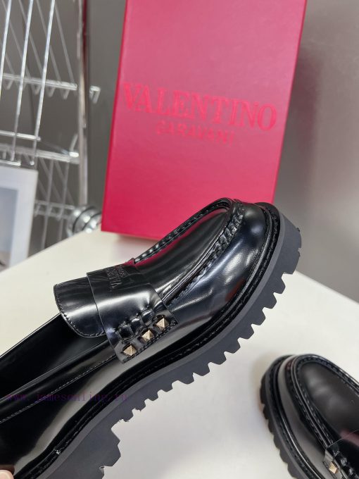 2024 Spring/Summer New Product V-Button Unisex loafers Single ShoesValentino Garavani's clas9t57djag - Image 8