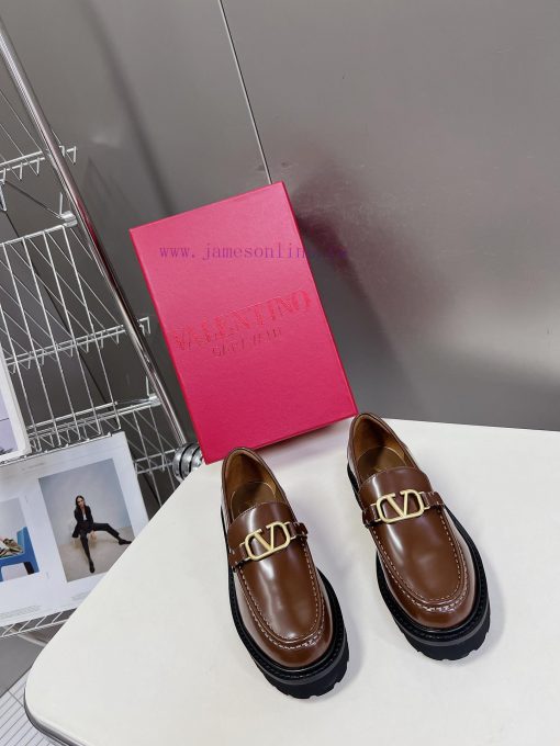 2024 Spring/Summer New Product V-Button Unisex loafers Single ShoesValentino Garavani's clashfsm95c7